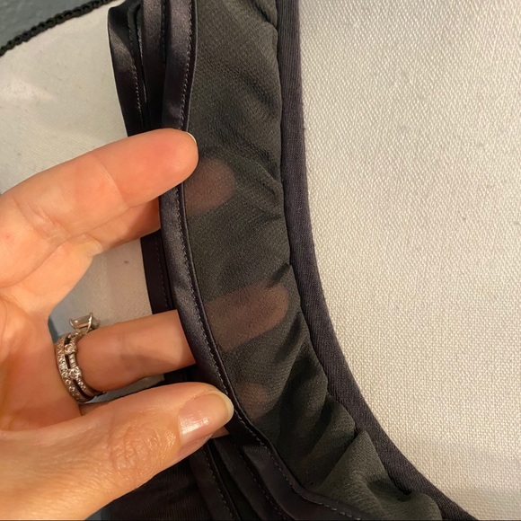 Express cotton Top with ruffled neckline - Picture 3 of 7